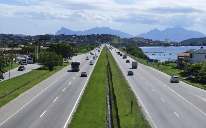 Lighting system supply for airport highway in  Colombia